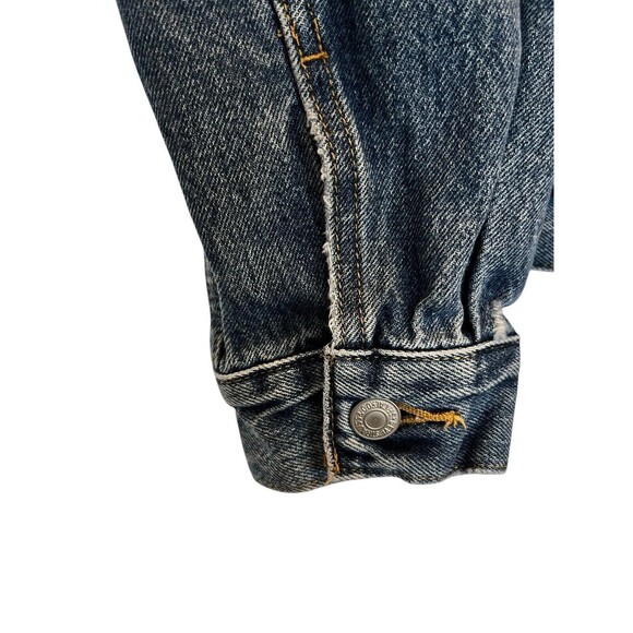 Levi's Men SZ XL Jacket Distressed Premium Trucker Denim BIG E Red Tag - Picture 4 of 10